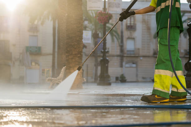 Best Solar Panel Cleaning  in Ntgomery City, MO